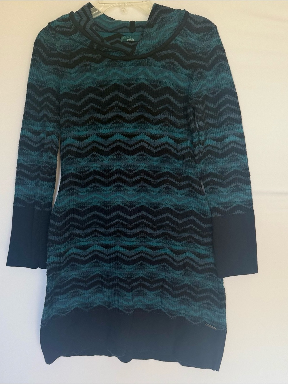 Prana Teal Blue and Navy Chevron Long-Sleeve Hooded Knit Dress